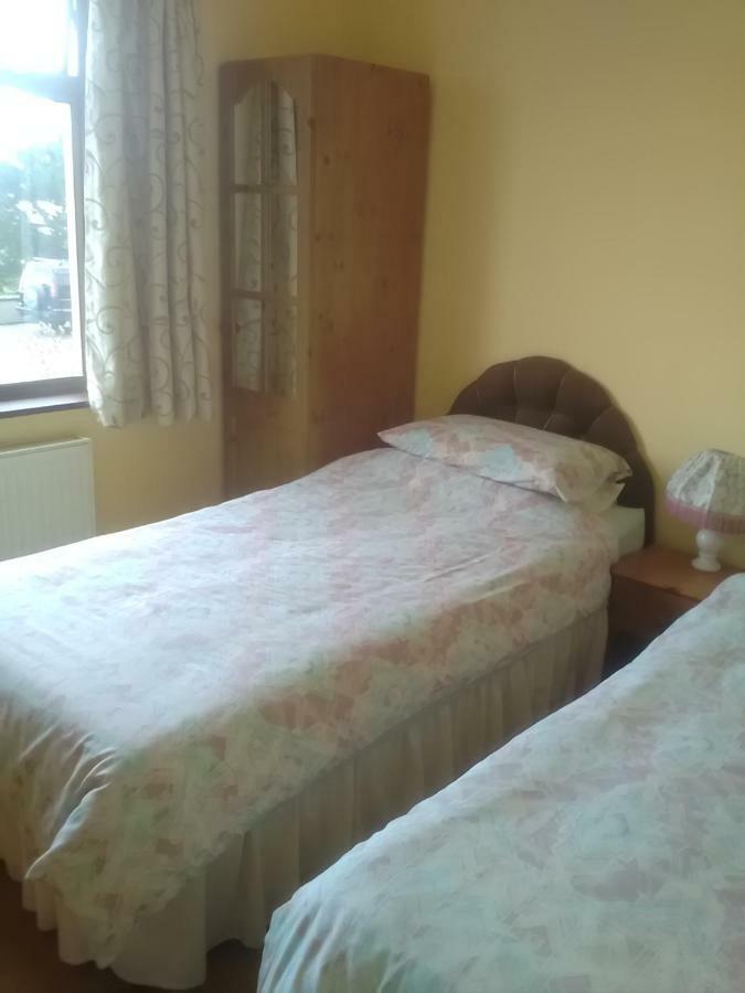 Shamrock House B&B Killarney Bagian luar foto